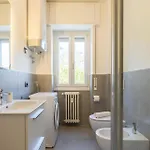 Lakefront Retreat לקו