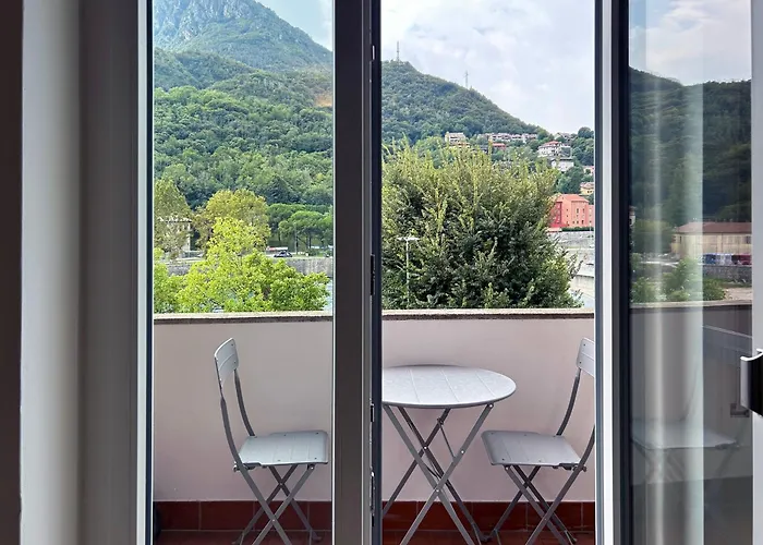 Lakefront Retreat Apartament Lecco
