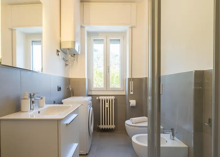 Lakefront Retreat Lecco